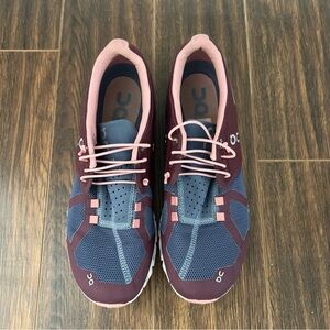 ON Cloud Women’s Size 9.5 Tennis Shoes